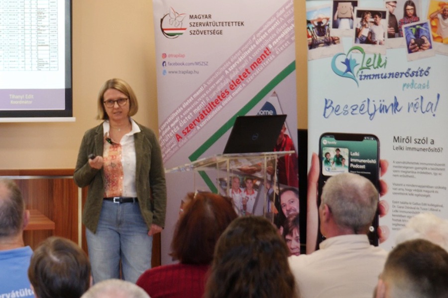 Tihanyi Edit transzplantációs koordinátor előadása a májriadó folyamatáról